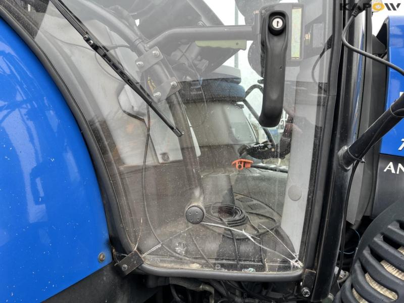 New Holland T6.150 traktor med Mulac armklipper 23