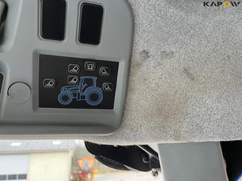 New Holland T6.150 traktor med Mulac armklipper 42