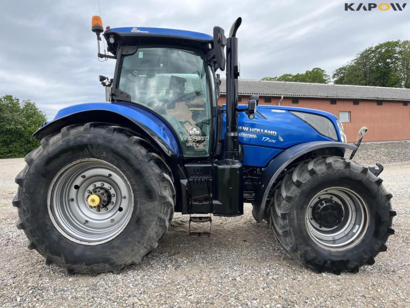 New Holland T7.270 Auto command traktor 4