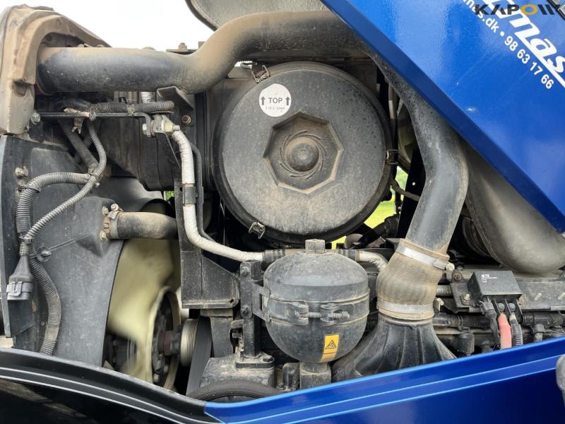 New Holland T7.270 Auto command traktor 33