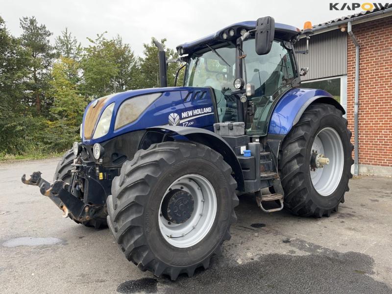 New Holland T7.230 traktor 1