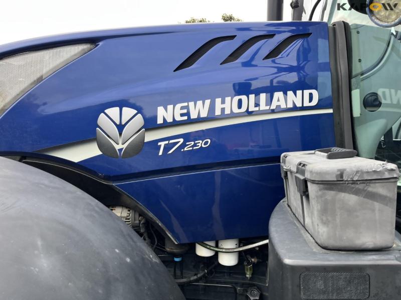 New Holland T7.230 traktor 12
