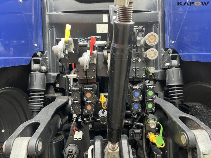 New Holland T7.315 traktor 25