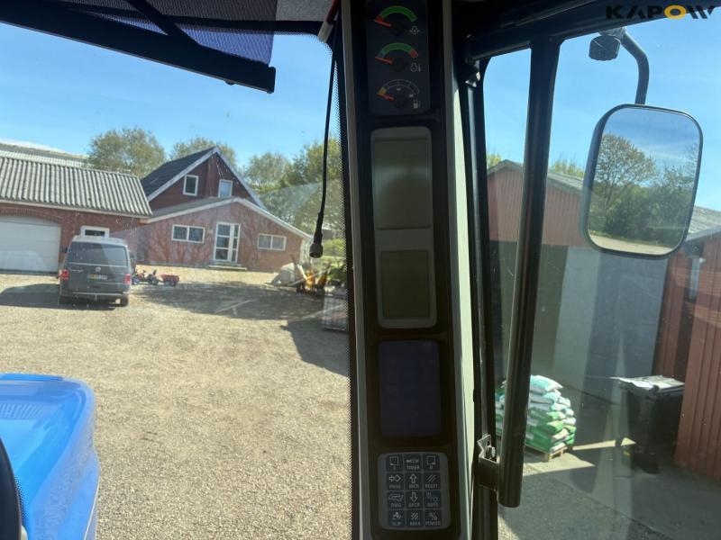 New Holland T9040 traktor med tvillinghjul 53