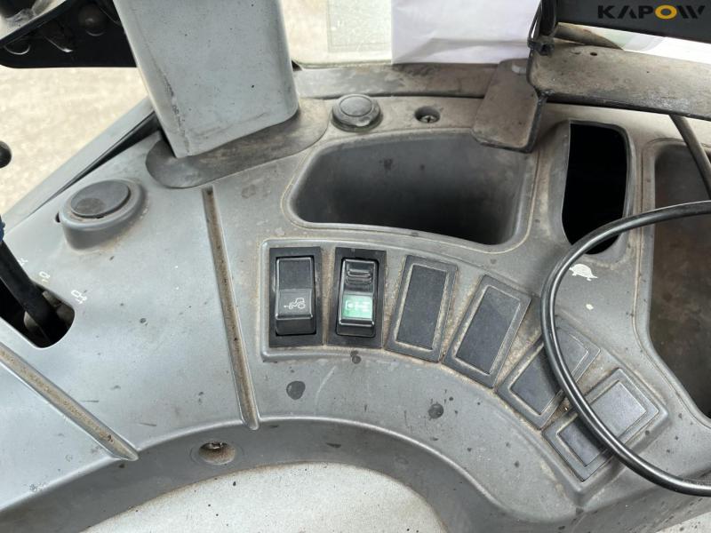 New Holland T.4.75 Powerstar 4WD traktor 44