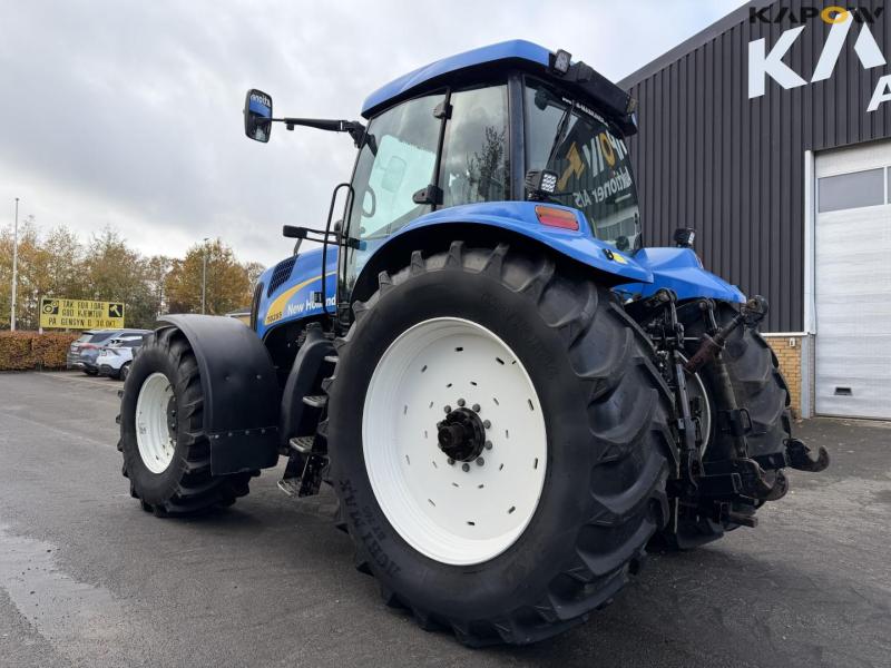 New Holland TG255 traktor 7