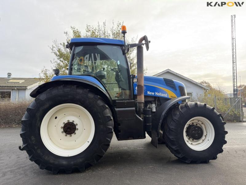 New Holland TG285 traktor 4