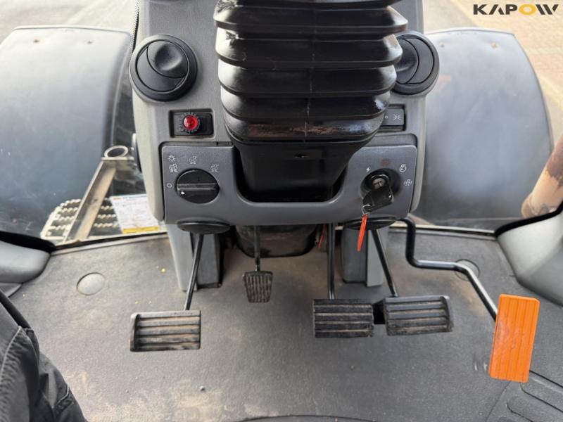 New Holland TG285 traktor 49