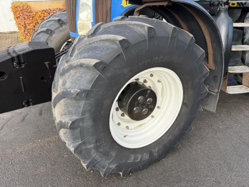 New Holland TG285 traktor 55