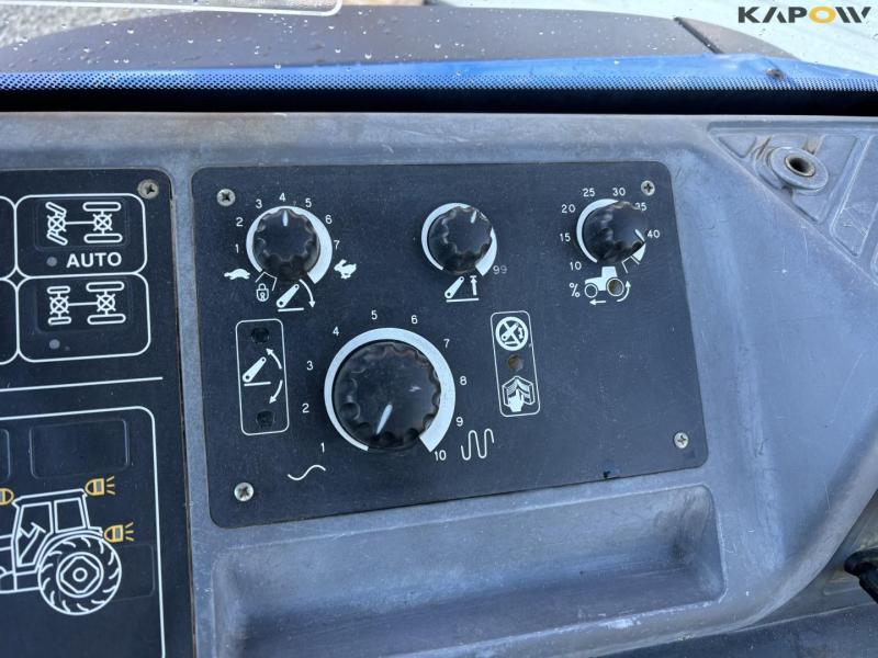 New Holland TM155 traktor 48