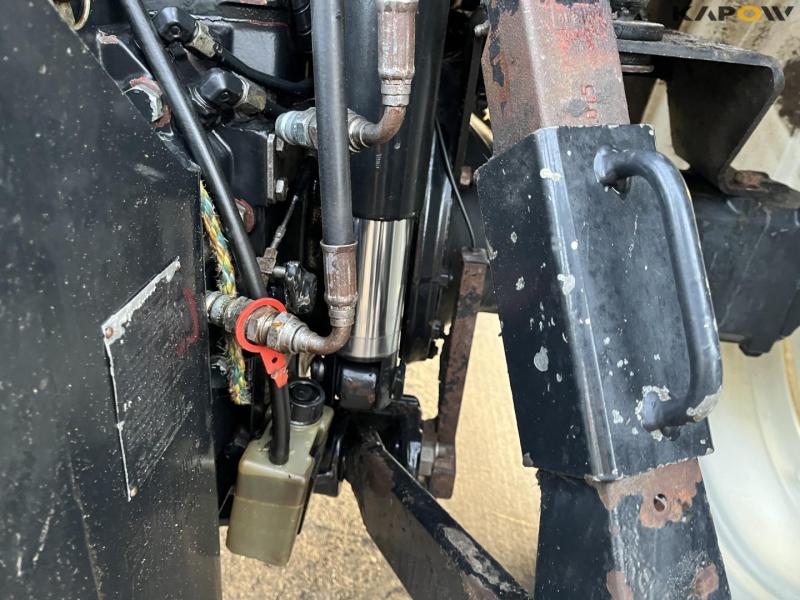 New Holland TM155 traktor 24