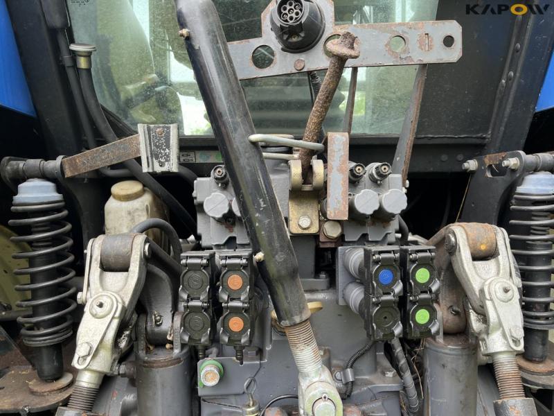 New Holland TM165 ultra traktor 24
