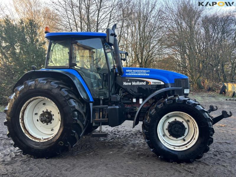 New Holland TM190 traktor 4