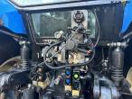 New Holland TM190 traktor 28