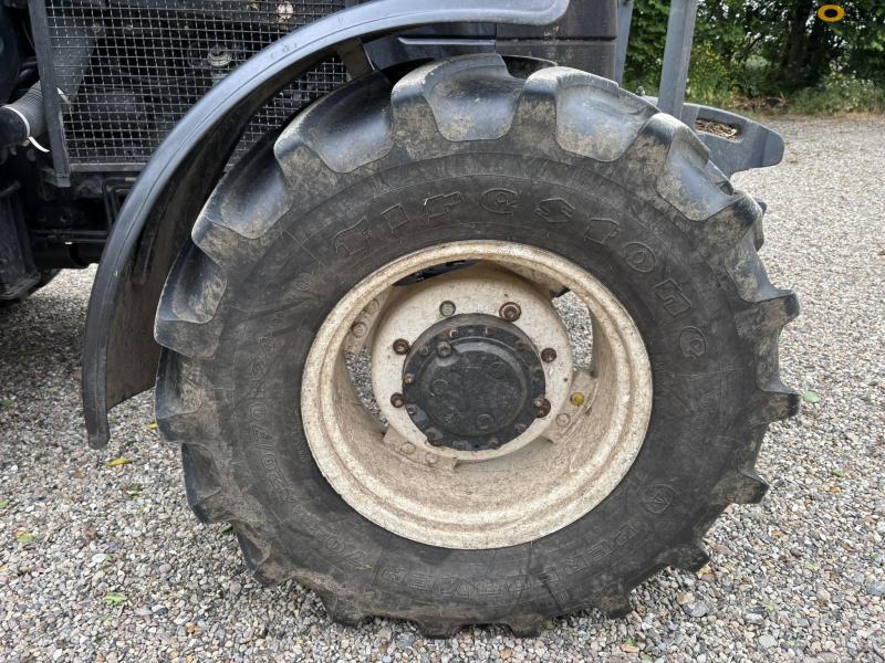 New Holland TS 115 med Bomford armklipper 14