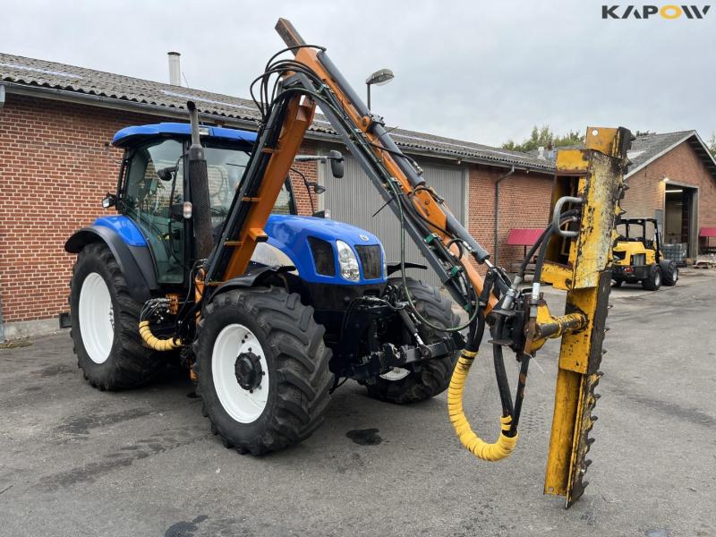 New Holland TS135A traktor med Epoke armklipper 3