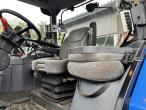 New Holland TS135A traktor med Epoke armklipper 29