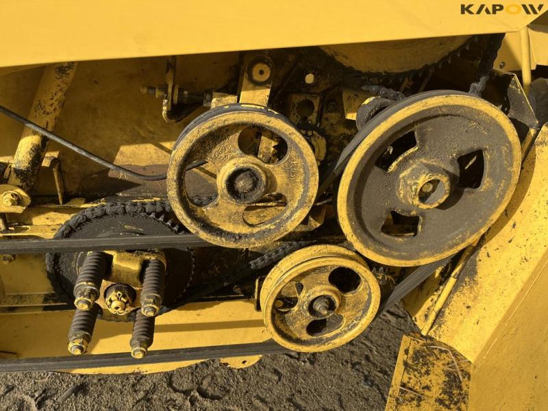 New Holland TX32 med 15 fods skærebord 15