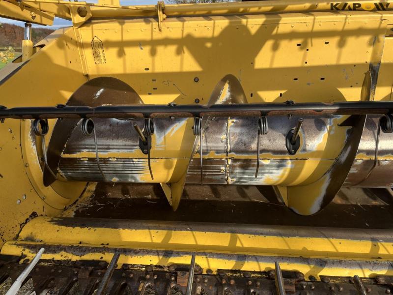 New Holland TX32 med 15 fods skærebord 19