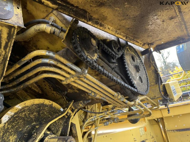 New Holland TX32 med 15 fods skærebord 29