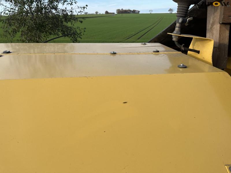 New Holland TX32 med 15 fods skærebord 52