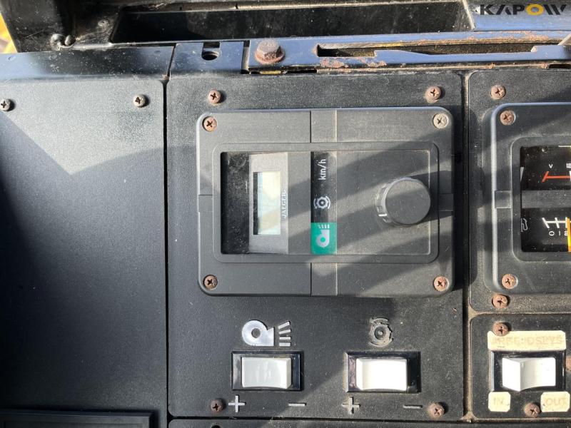 New Holland TX32 med 15 fods skærebord 57