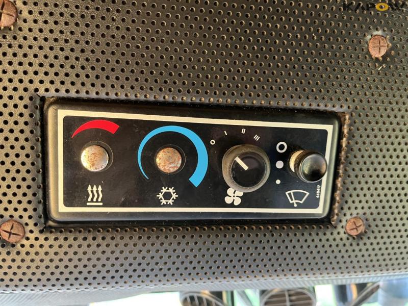 New Holland TX32 med 15 fods skærebord 61