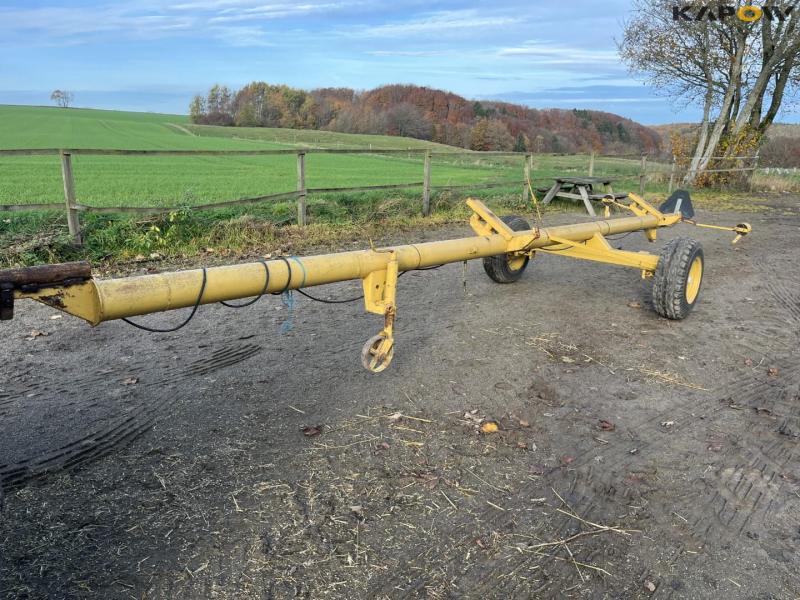 New Holland TX32 med 15 fods skærebord 72