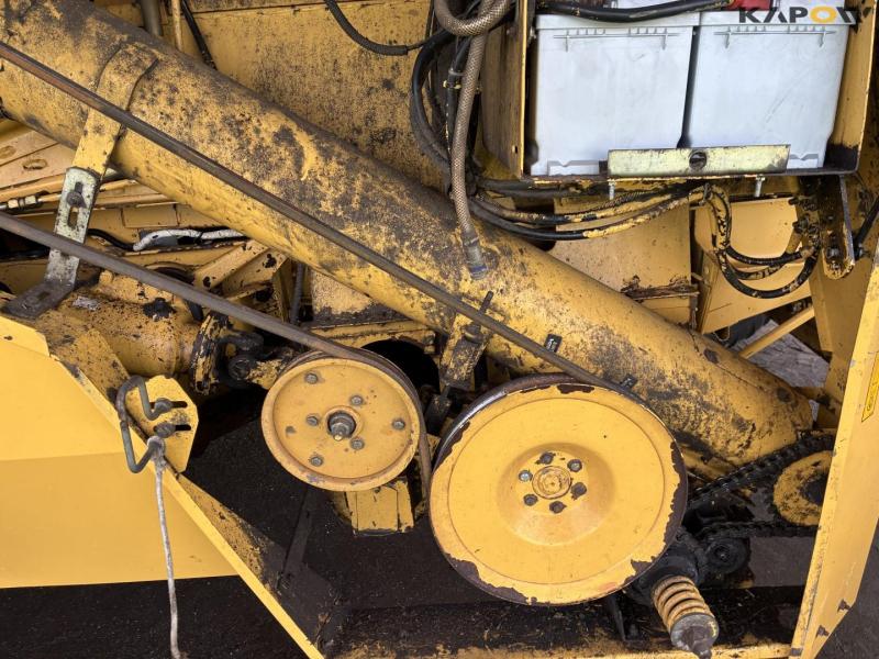 New Holland TX68 plus mejetærsker 50