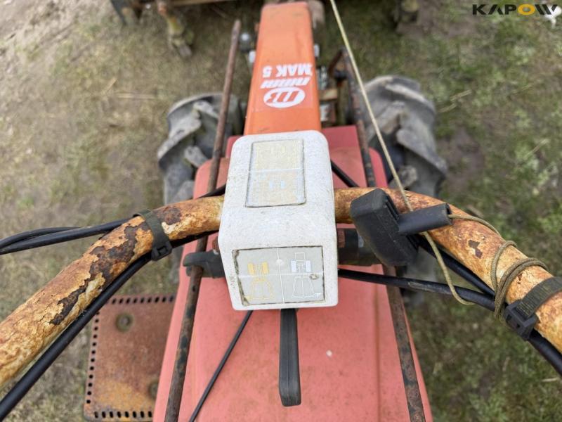 Nibbi fejemaskine 24