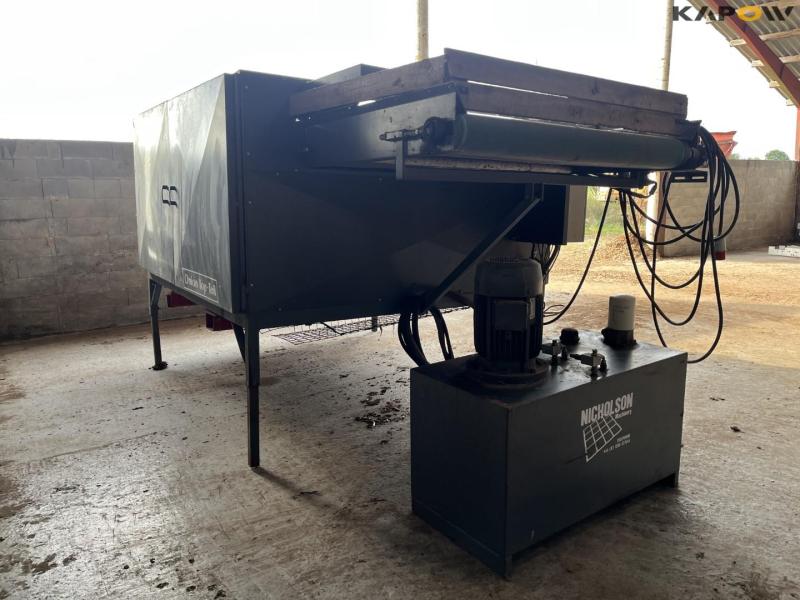 Nicholson TT 1800 onion Top-Tailer 3