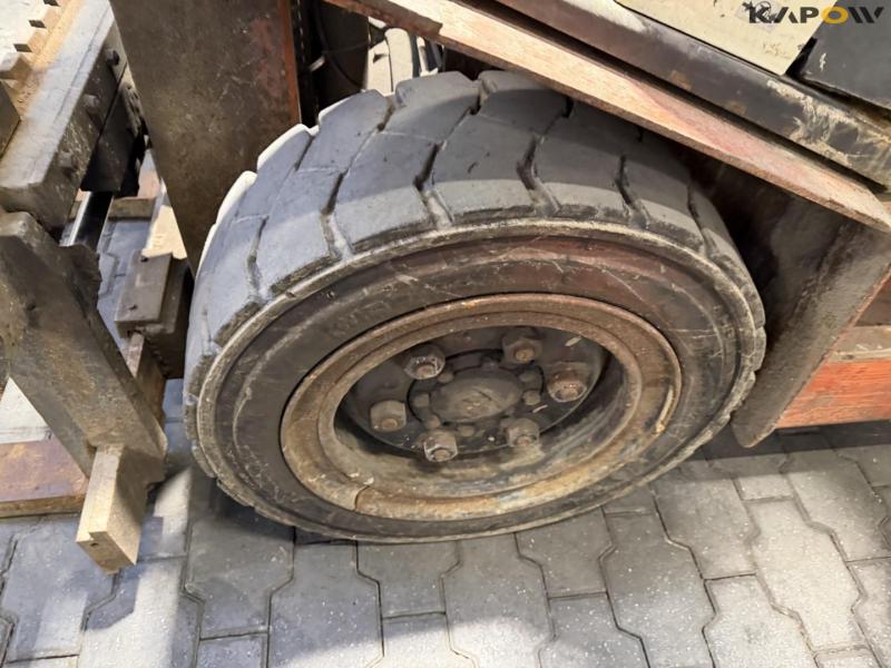 Nissan diesel truck 24