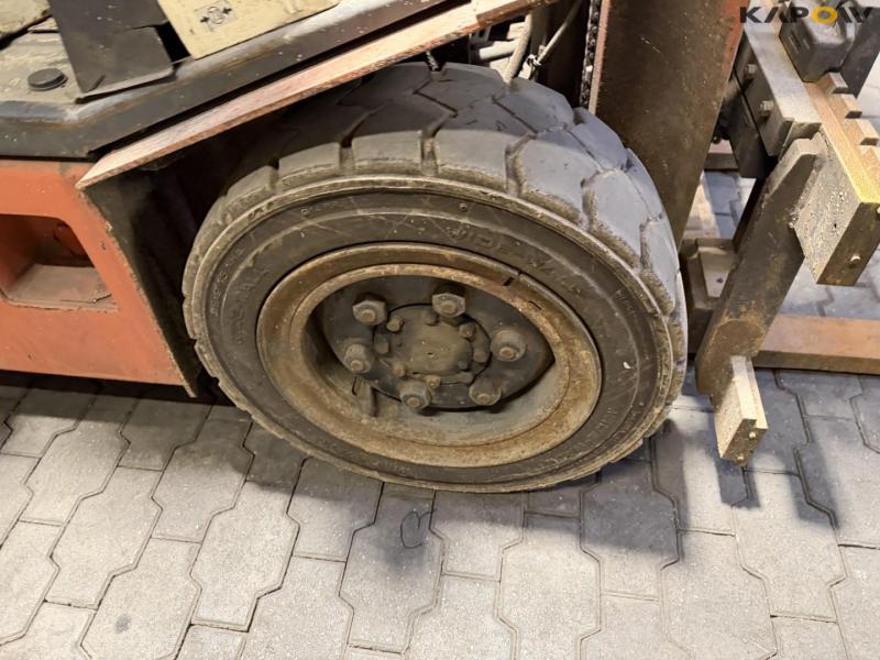 Nissan diesel truck 27