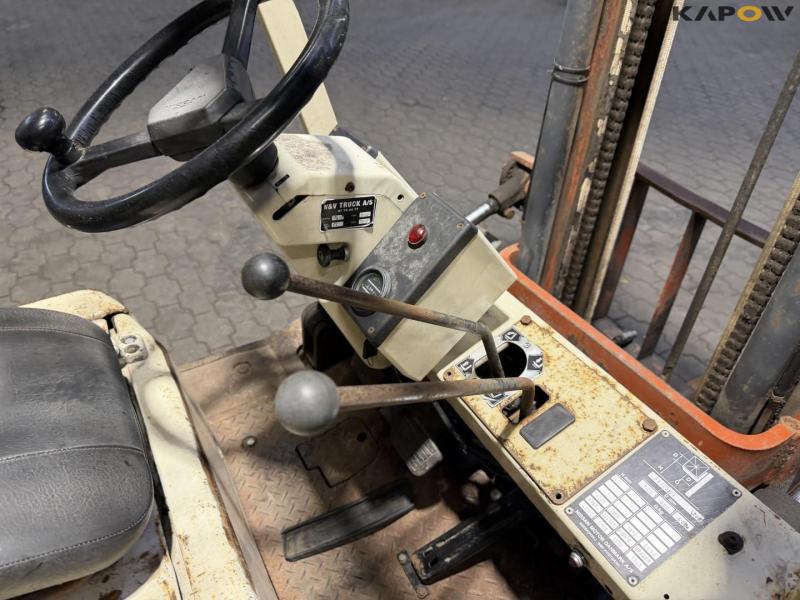 Nissan EH02 A 20U diesel truck 19