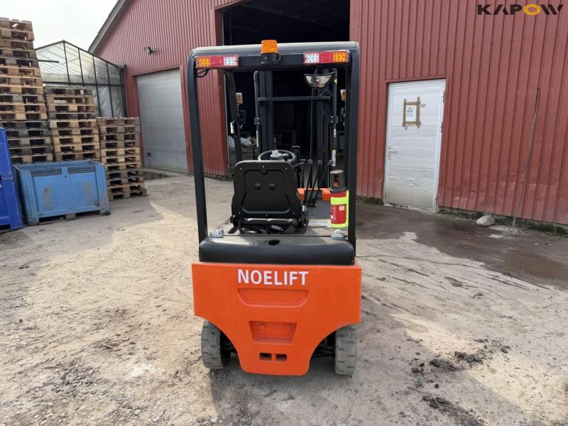 Noelift TKE10-30 gaffeltruck 6