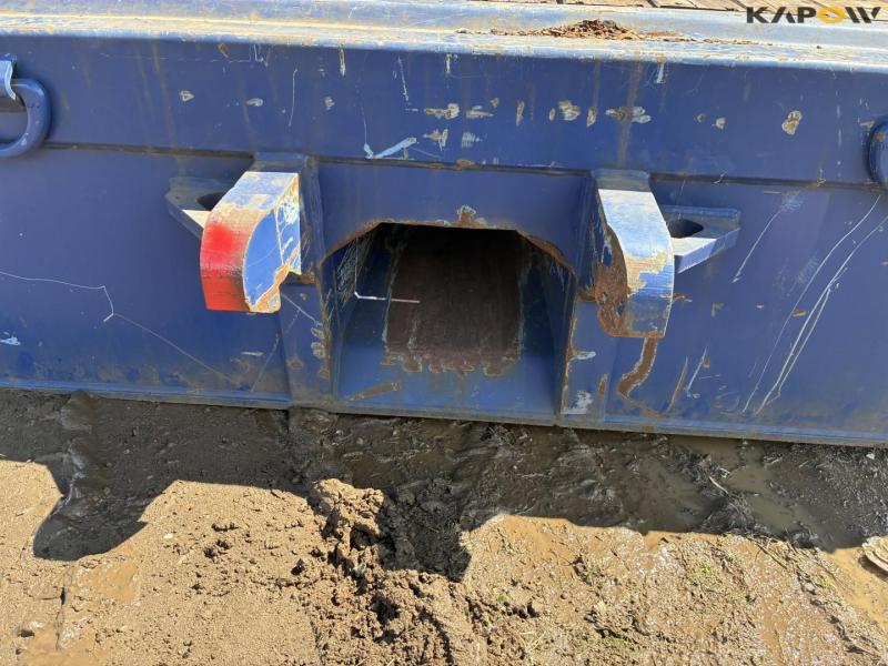 Novatech RT100 flat rack 9