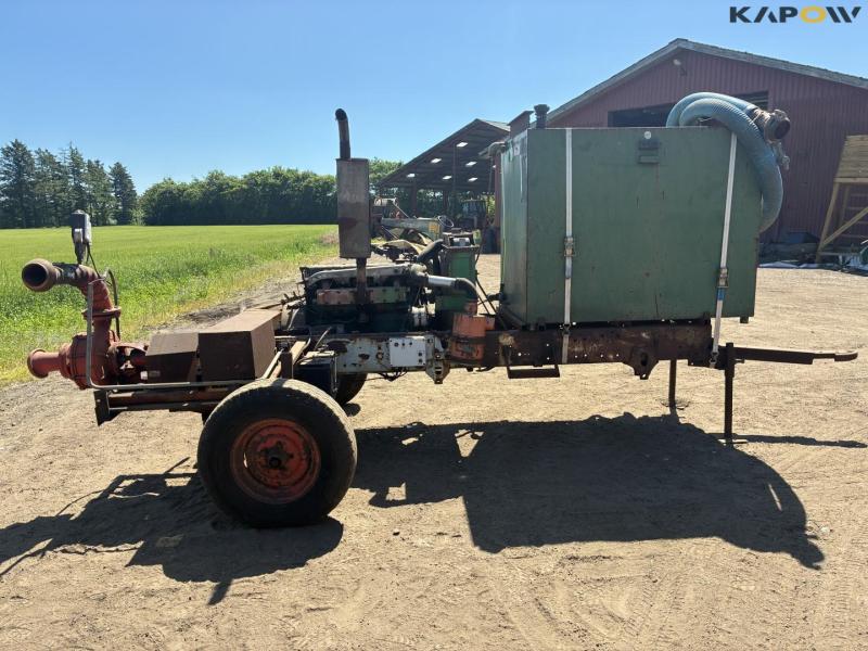 Novatti vandpumpe med dieselmotor og stor tank 4