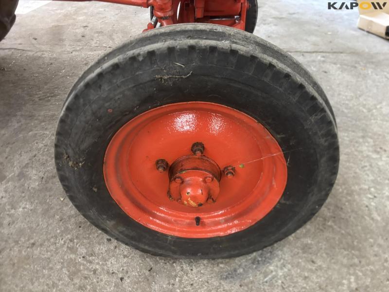 Nuffield Universal Four traktor benzin 13