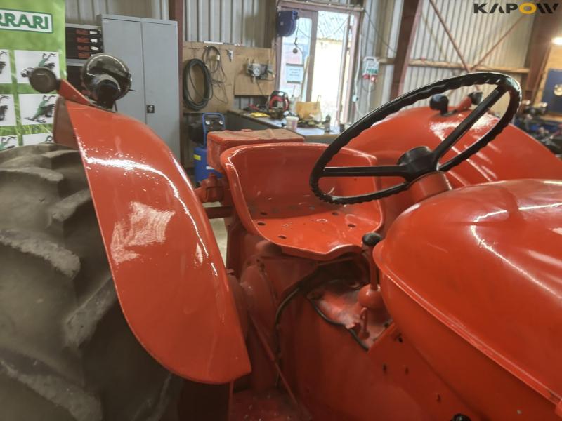 Nuffield Universal Four traktor benzin 25