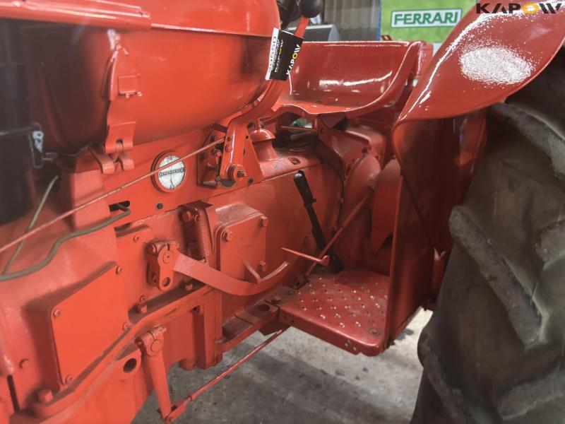 Nuffield Universal Four traktor benzin 39