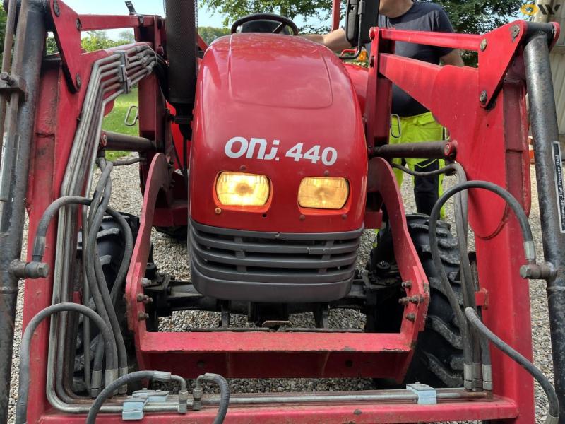 ONJ 440 traktor med frontlæsser 46