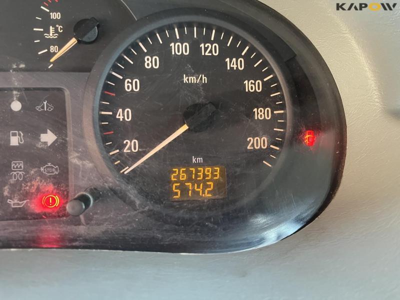 Opel Vivaro 1.9DTI kassevogn 27
