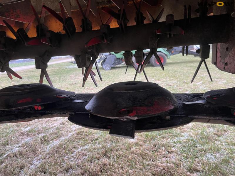 Pöttinger Novacat 305 skårlægger 20