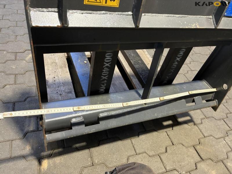 Pallegafler med Bobcat hitch 7