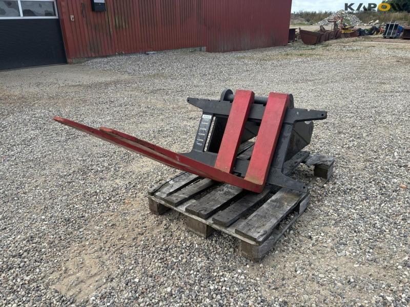 Pallegafler med gravemaskine hitch 1