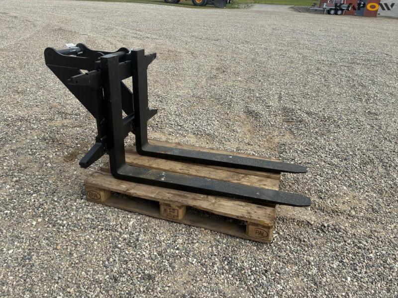 Pallegafler med gravmaskine hitch 3