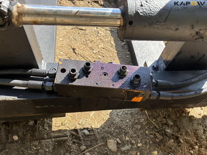 Pallegafler med hydraulisk sideforskydning 15