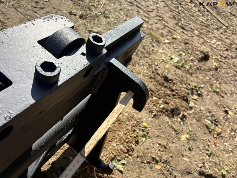 Pallegafler med hydraulisk sideforskydning 18