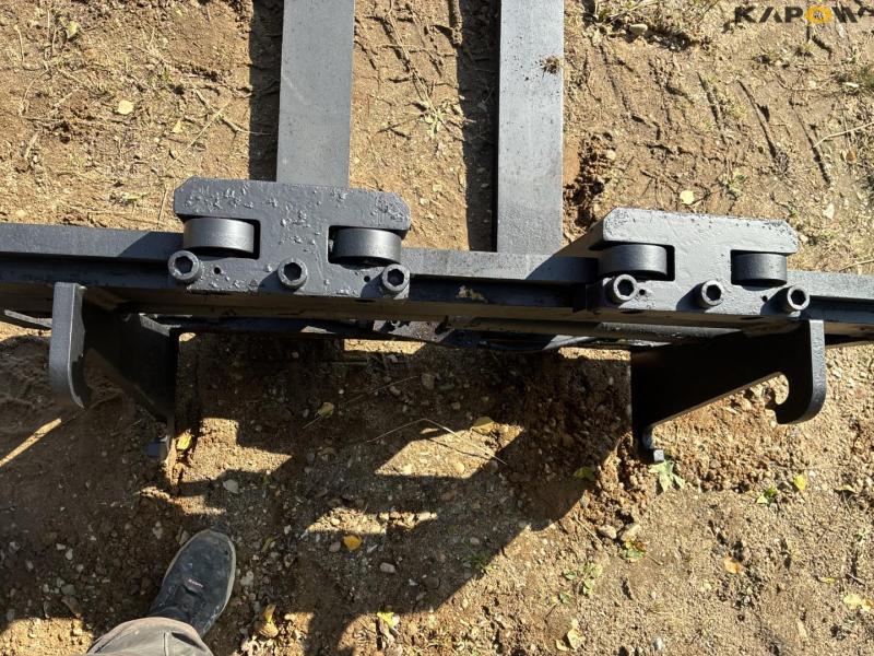 Pallegafler med hydraulisk sideforskydning 23