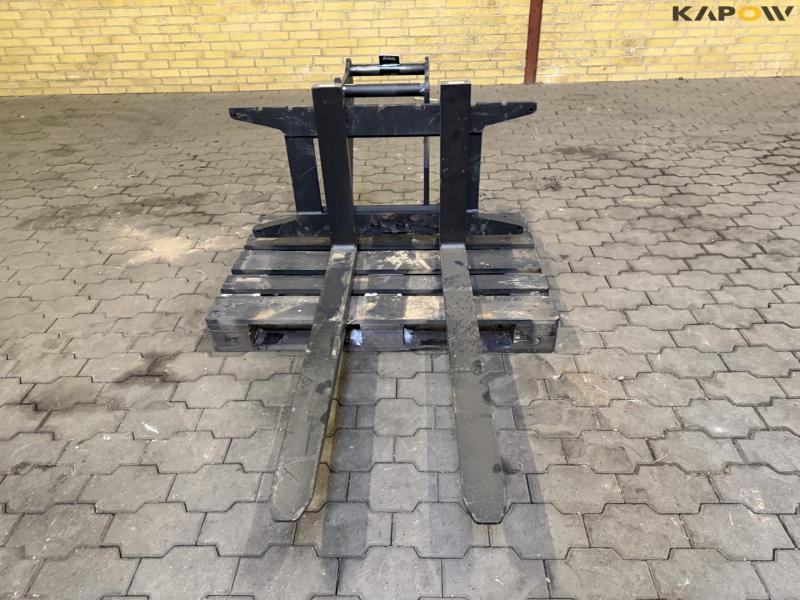 Pallegafler med Hydrema hitch 2